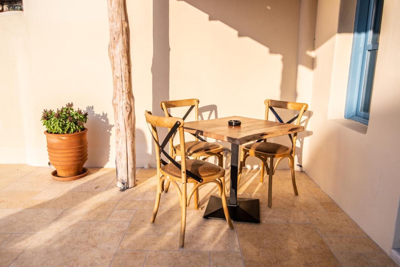 Black Rose Beach Suites Периса Екстериор снимка