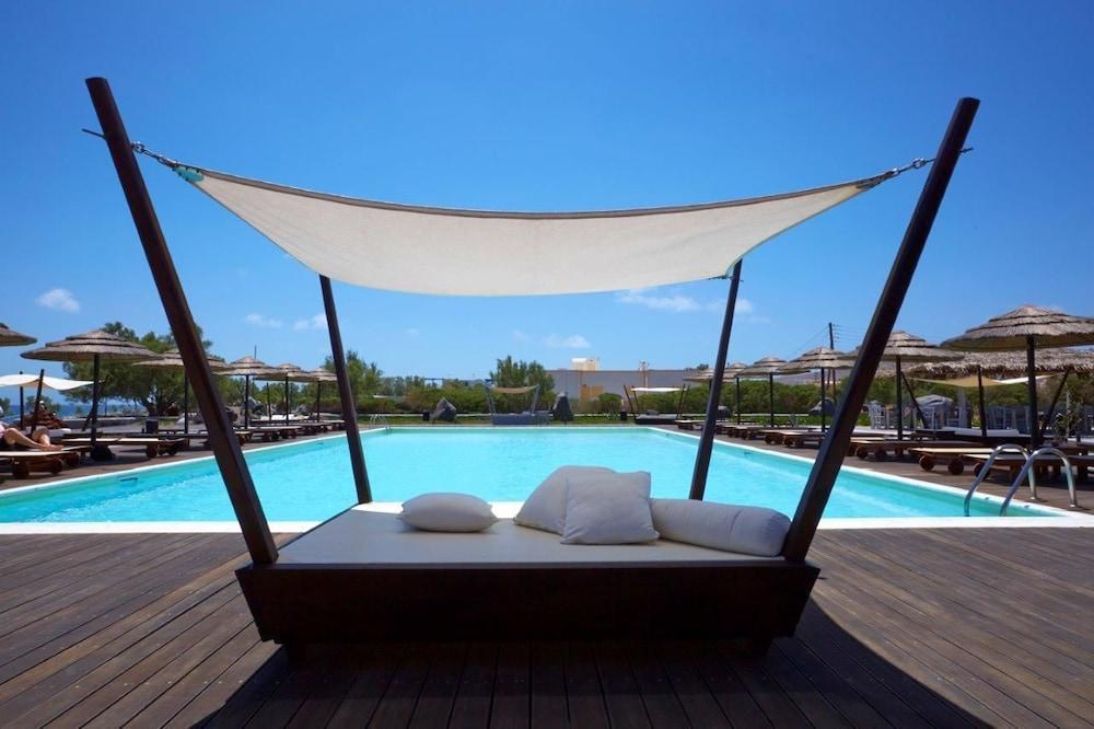 Black Rose Beach Suites Периса Екстериор снимка