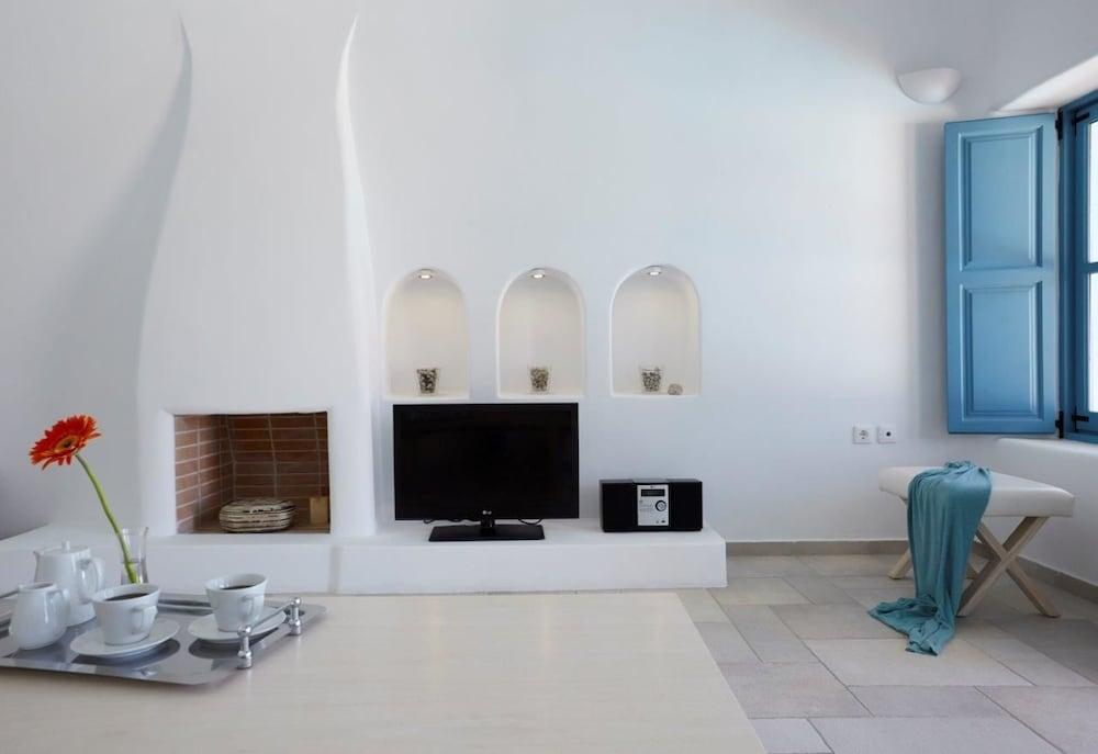 Black Rose Beach Suites Периса Екстериор снимка